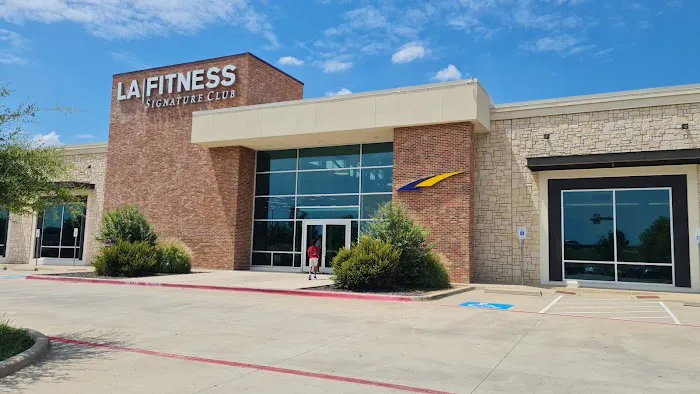 LA Fitness 0
