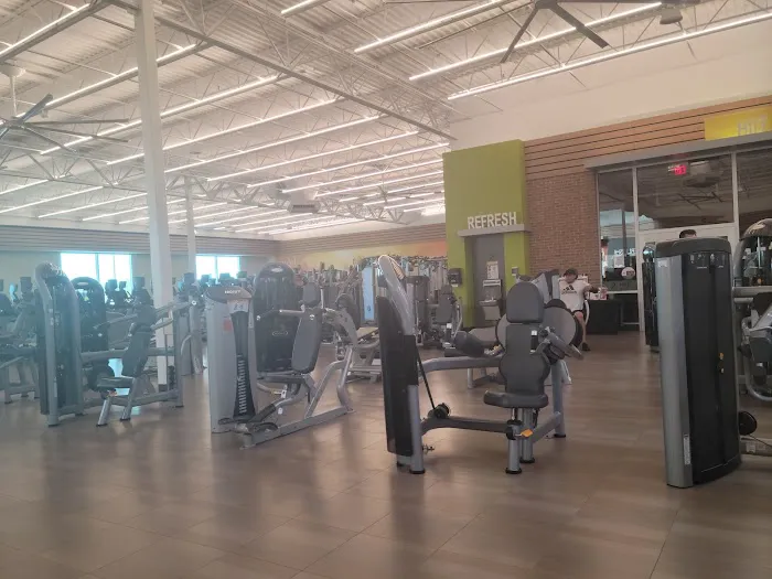 LA Fitness 4