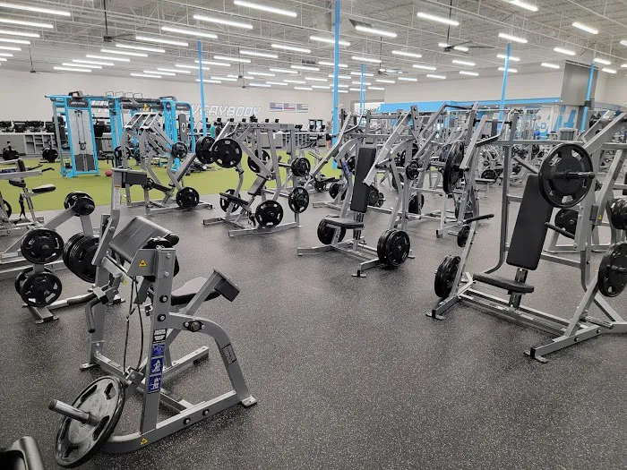 CLUB4 Fitness Coppell 5