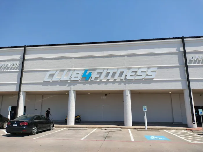 CLUB4 Fitness Coppell 6