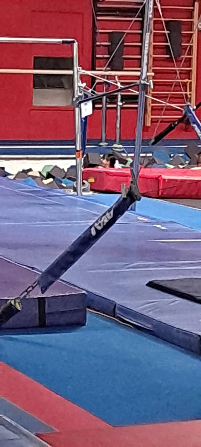 Extreme Gymnastics 9