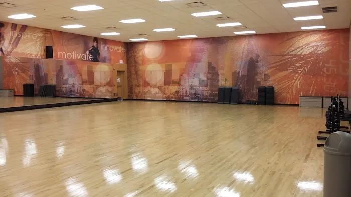 LA Fitness 8
