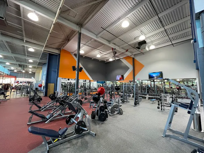 The Edge Fitness Clubs 6