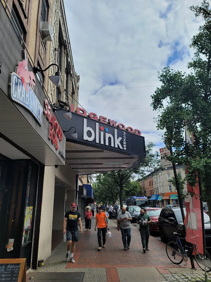 Blink Fitness Ridgewood 3