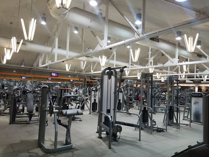 Club Fitness New York 9