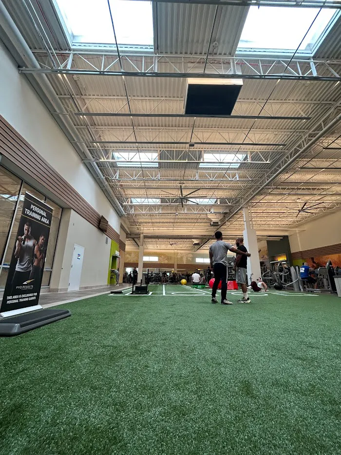 L.A. Fitness 6
