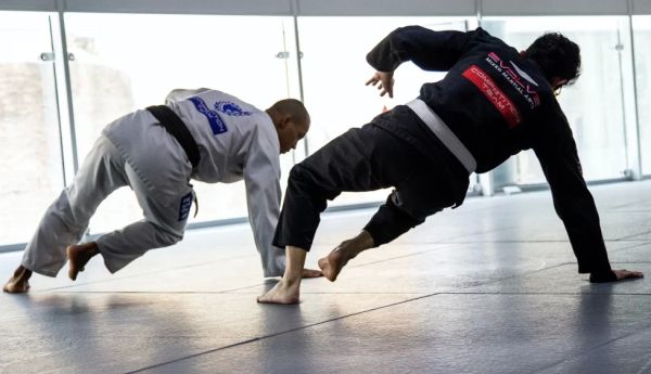 Brazilian Jiu-Jitsu Rolling Drills for Beginners