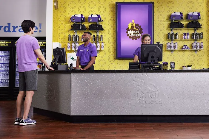 Planet Fitness 6