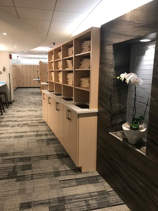 Healthworks Fitness Back Bay 4