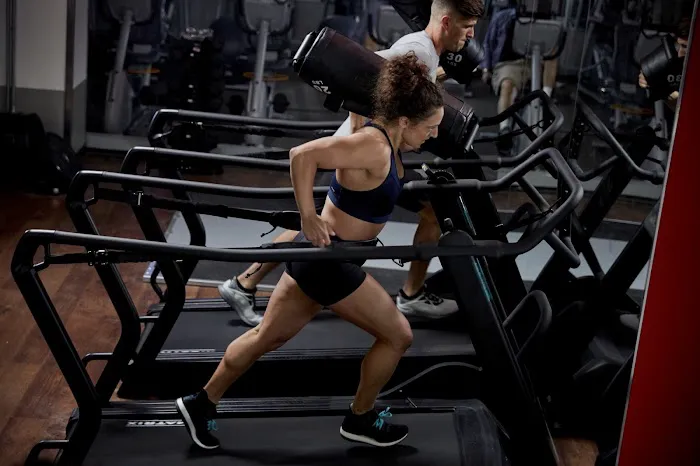 Crunch Fitness - Allston 7