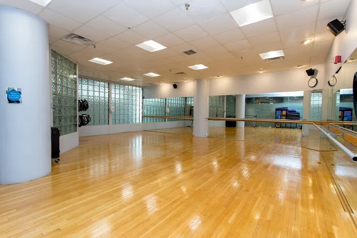 Commonwealth Sports Club 5