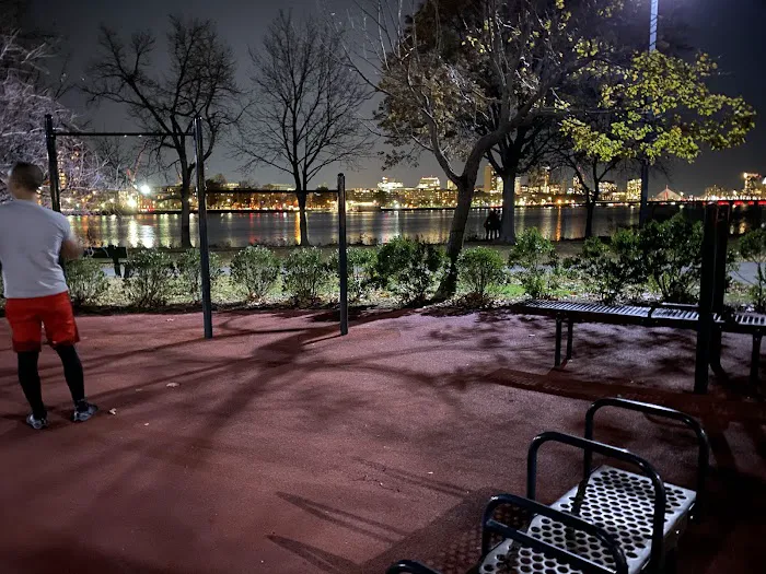 Esplanade Outdoor Gym 4