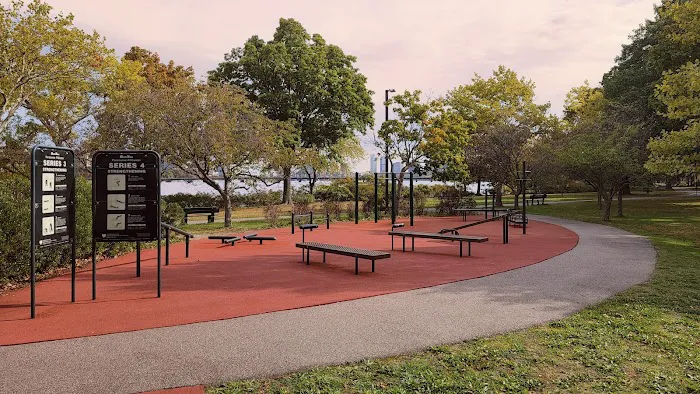 Esplanade Outdoor Gym 8