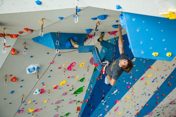 Momentum Indoor Climbing Millcreek 0