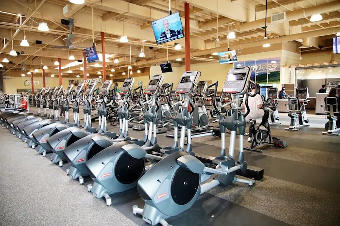 24 Hour Fitness 0