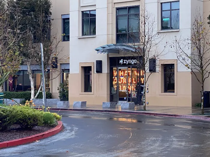 Crunch Fitness - San Mateo 4