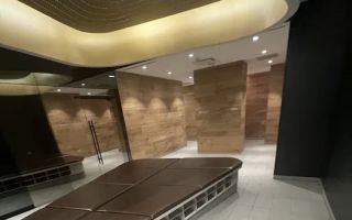 equinox miracle mile photos