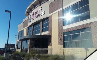 planet fitness mall
